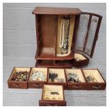 Musical Jewelry Box w/ Jewelry