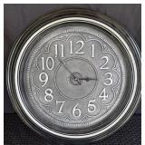 20-inch Pinner Gallery wall clock