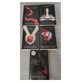 (5) Stephenie Meyer Novels Twilight / Bree Tanner