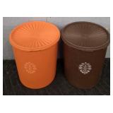 (2) Plastic Kitchen Tupperware Containers