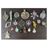 (20) Fashion Pendants