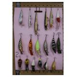 each board has 18 lures >