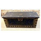 Antique Chest>