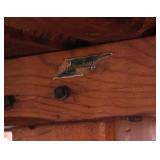 Foil lable under table >