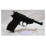 10. 1941 WWII Walther AC P38 >