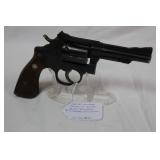17. Smith Wesson model 17 >