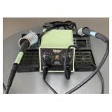Weller Dec 1001 Soldering Station