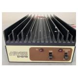 Mirage D1010 440 MHz Amplifier