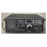 Panasonic RF-4900 Super Heterodyne Receiver