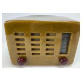 Emerson 564 "Slot Grille" Catalin Radio