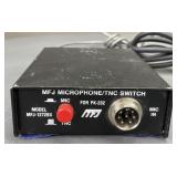 MFJ-122B Microphone/TNC Switch