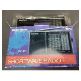 Radio Shack DX-351 Shortwave Radio