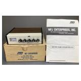 MFJ-408 Deluxe Electronic Keyer D2