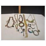 Vtg Necklaces, Bracelets & Earrings