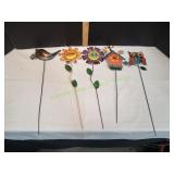 (5) Yard Stakes