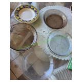 (4) Glass Pie Baking Dishes w/ (1) Plate