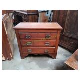 Wood 3-Drawer Dresser / Wash Stand