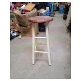 Round Wooden Bar Stool