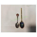 (2) Vtg Souvenir Spoons