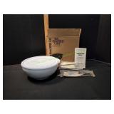 Pampered Chef Chillzanne Bowl w/ Lid