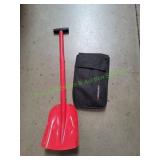 AutoTour Emergency Breakdown Shovel w/ Case