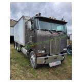 1985 Brown Peterbilt 362 Cabover Truck