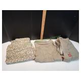 (2) Women's Dickie Work Pants w/ (1) Skinny Lily