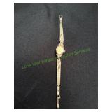 Vtg Lucern Gold-Tone Women