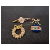 (3) Vtg Holiday Brooches