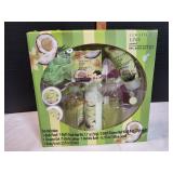 Coconut Lime Scented 8pc Bath Gift Set