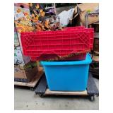 (2) Totes of Holiday Dï¿½cor