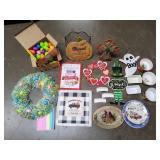 Holiday Dï¿½cor & More