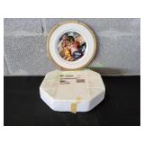 The Danbury Mint The First Noel Christmas Plate