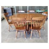 Maple Pedestal Dining Table w/ (6) Chairs