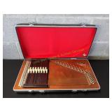 Vtg PortAHarp by Rhythm Band Inc In Carrying Case