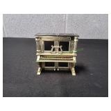 Vtg Davis Products Piano Salt & Pepper Set