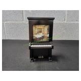 Vtg Picture Frame Upright Piano