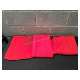 Red Holiday Tablecloths