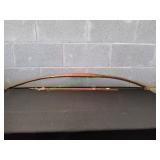 Vtg Bow w/ (2) Arrows