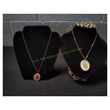 (1)Scottish Heather Gem&(1)Violet Floral Pendants