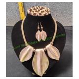 Gold-Tone Leaf Shaped Necklace Set