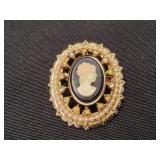 Vtg Coro Gold-Tone Oval Cameo Brooch