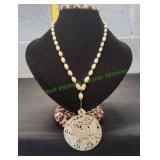 Vtg Mother of Pearl Dove Pendant