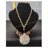 Vtg Mother of Pearl Dove Pendant