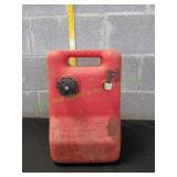 Chilton 3.3-Gallon Marine Gas Tank