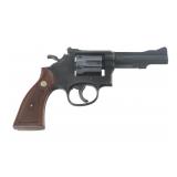 SMITH & WESSON MODEL 15-4 .38 SPL CALIBER REVOLVER