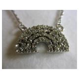 Size: 18" chain