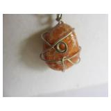 Size: 18 inch chain