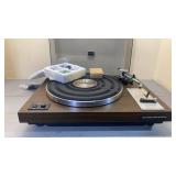 Marantz Model 6110 Turntable