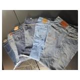 6 Pairs of Jeans Levi